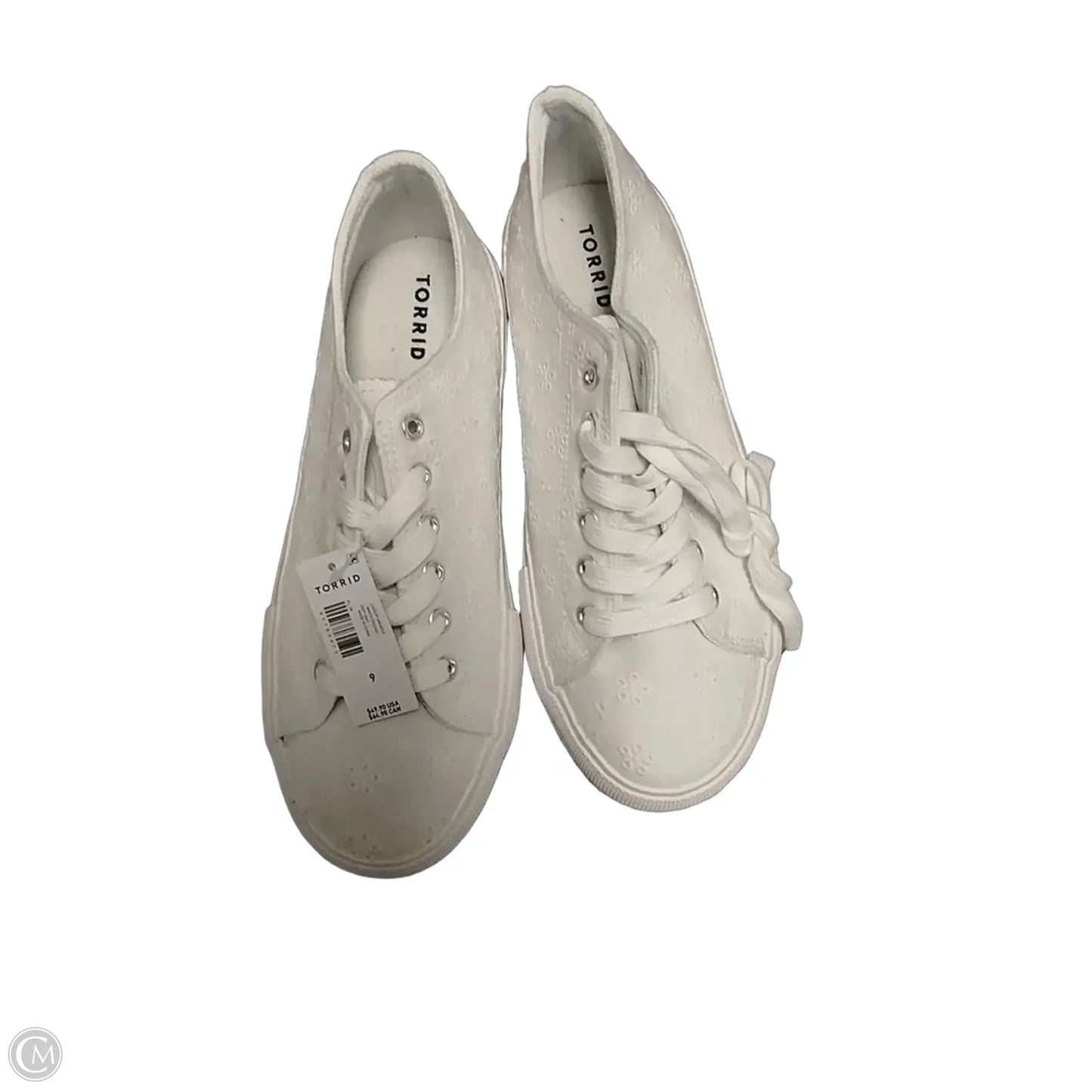 Shoes Sneakers By Torrid In White, Size: 9