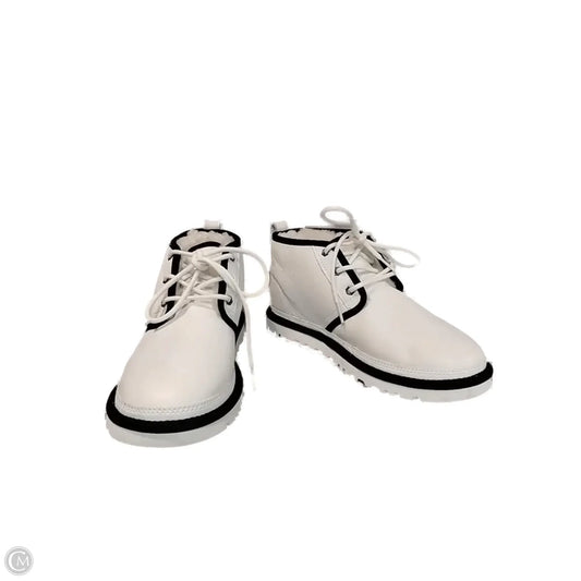 Shoes Designer By Ugg In White, Size: 6