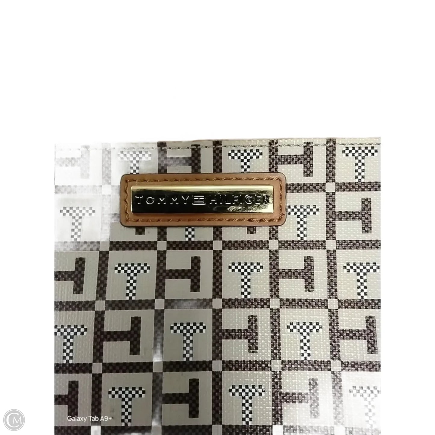 Wristlet By Tommy Hilfiger, Size: Medium