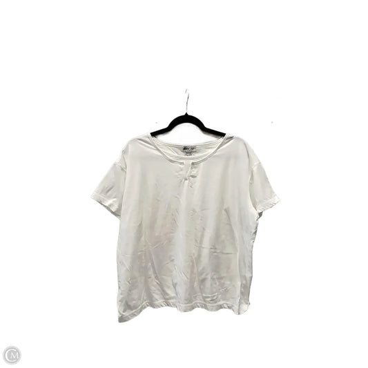 Top Short Sleeve By Clothes Mentor In White, Size: 3x
