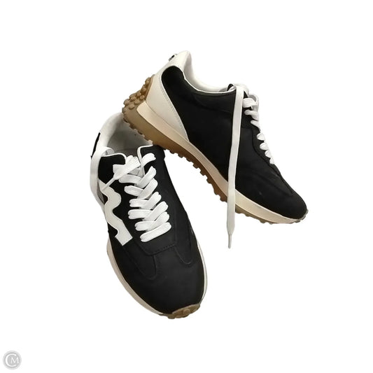 Shoes Sneakers By Clothes Mentor In Black & White, Size: 9.5