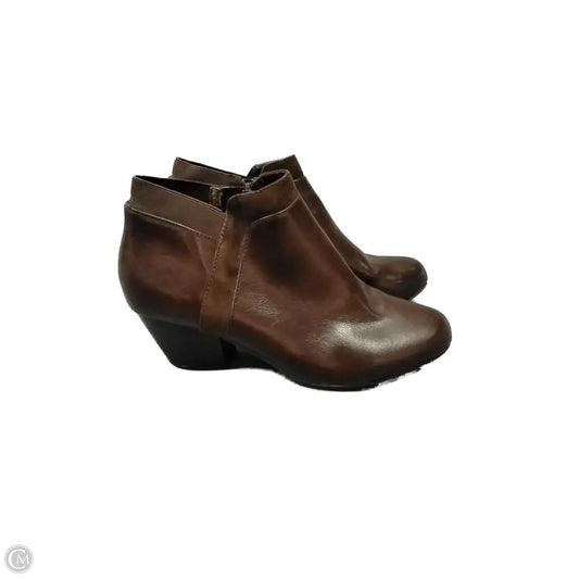 Boots Ankle Heels By Dexflex In Brown, Size: 9.5