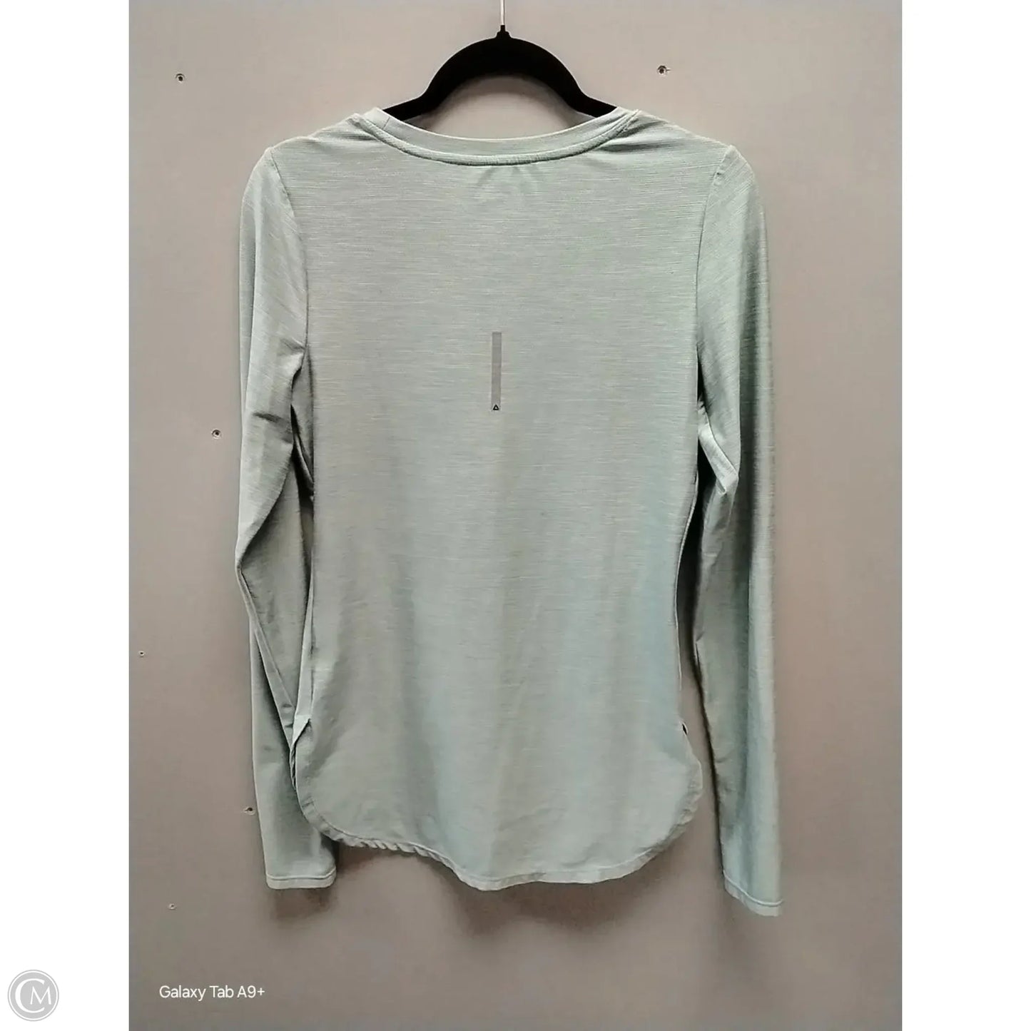 Athletic Top Long Sleeve Collar By Reebok In Blue, Size: S