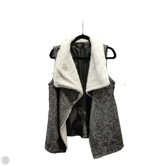 Vest Other By Active Usa In Black & White, Size: L