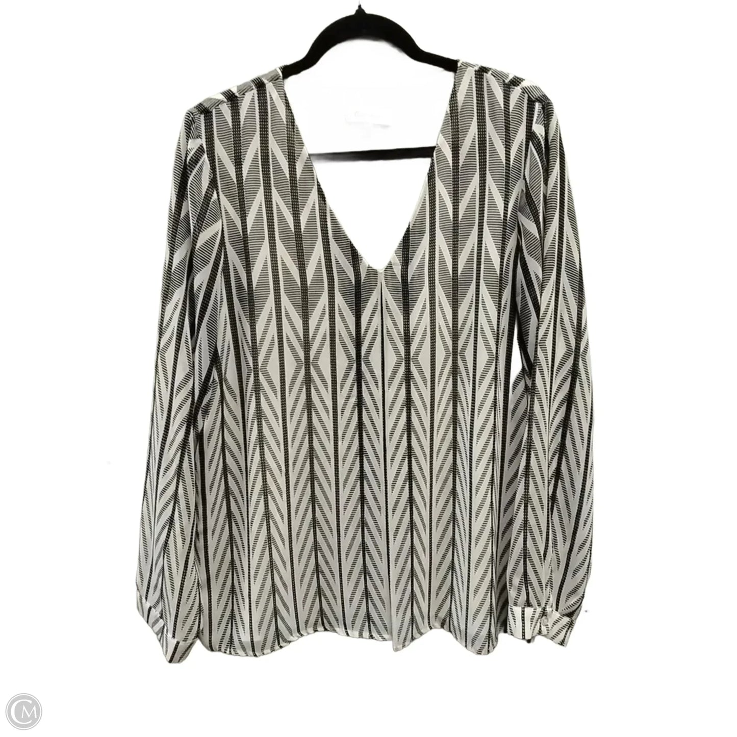 Blouse Long Sleeve By Calvin Klein In Geometric Pattern, Size: L