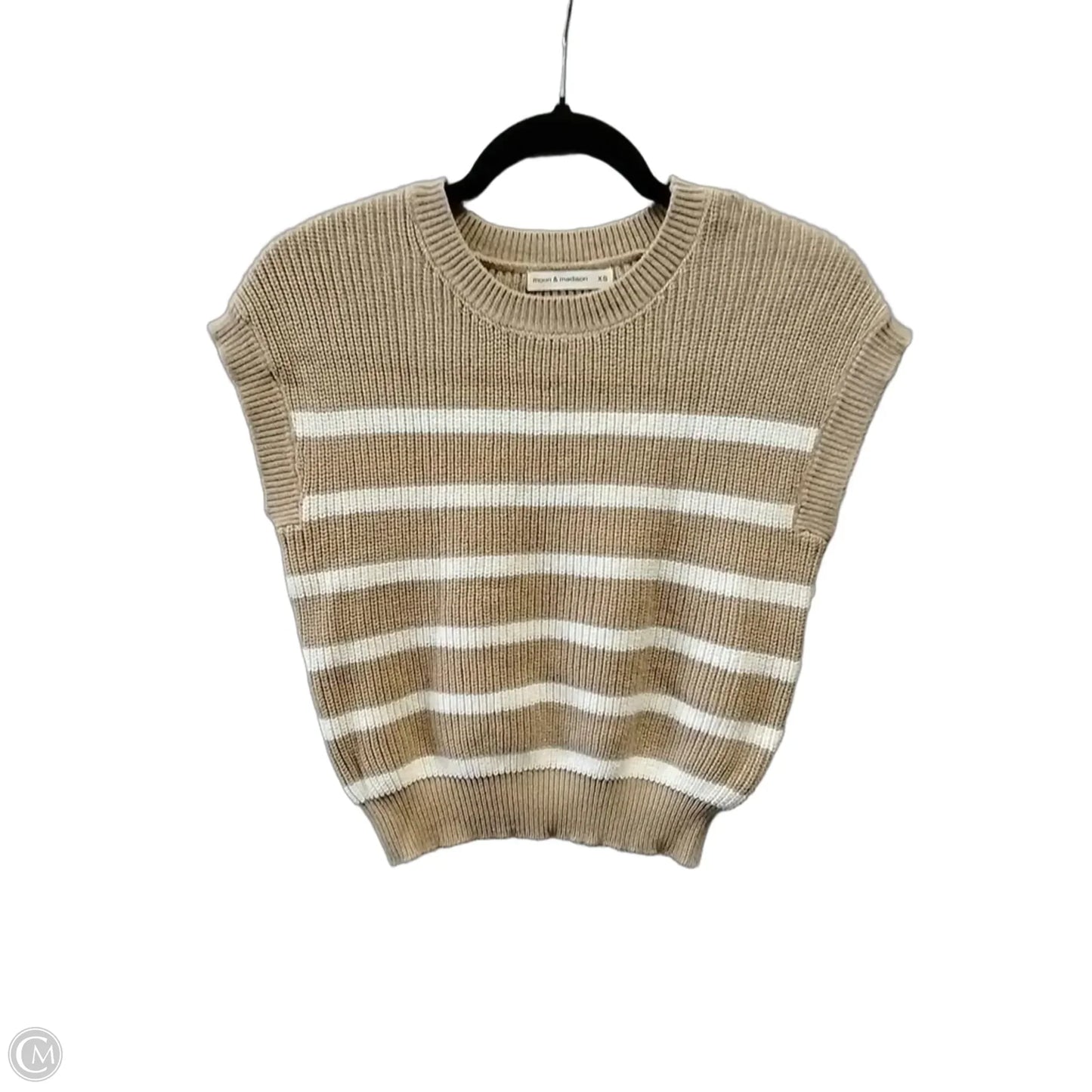 Top Short Sleeve By Moon And Madison In Striped Pattern, Size: Xs