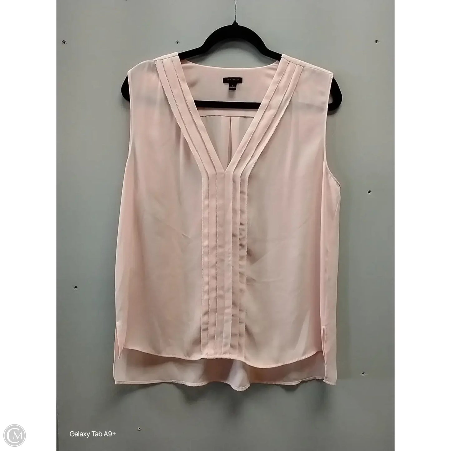 Blouse Sleeveless By Ann Taylor In Peach, Size: L
