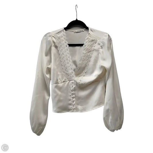 Top Long Sleeve By Abercrombie And Fitch In Cream, Size: M