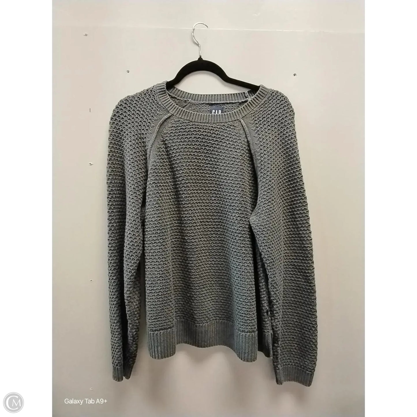 Sweater By Gap In Grey, Size: Xl
