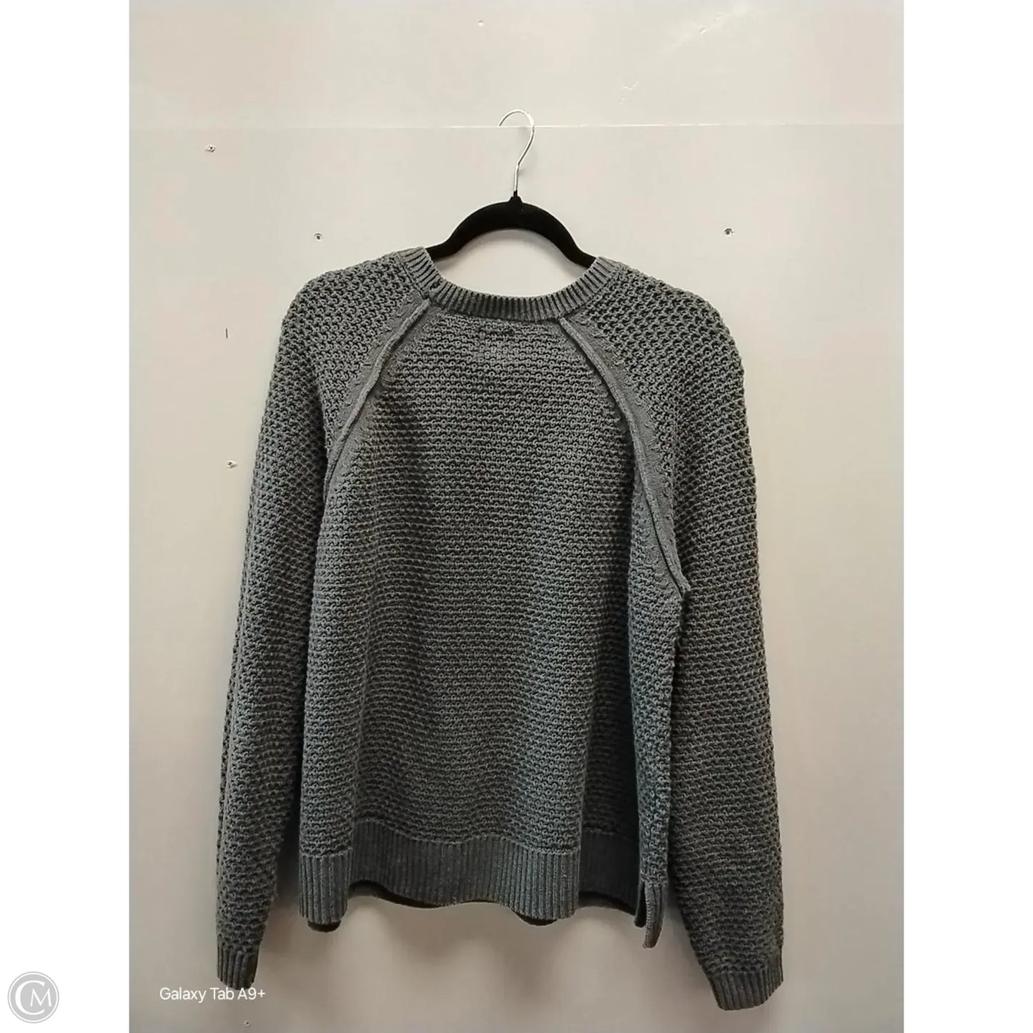 Sweater By Gap In Grey, Size: Xl