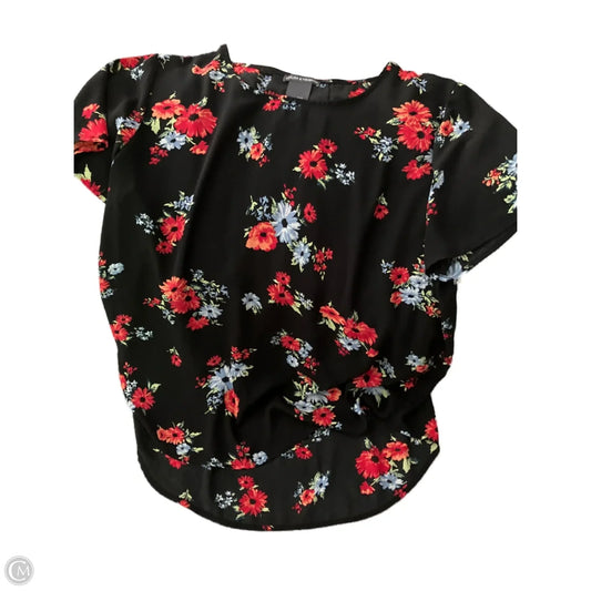 Top Short Sleeve By Chelsea And Theodore In Floral Print, Size: 2x