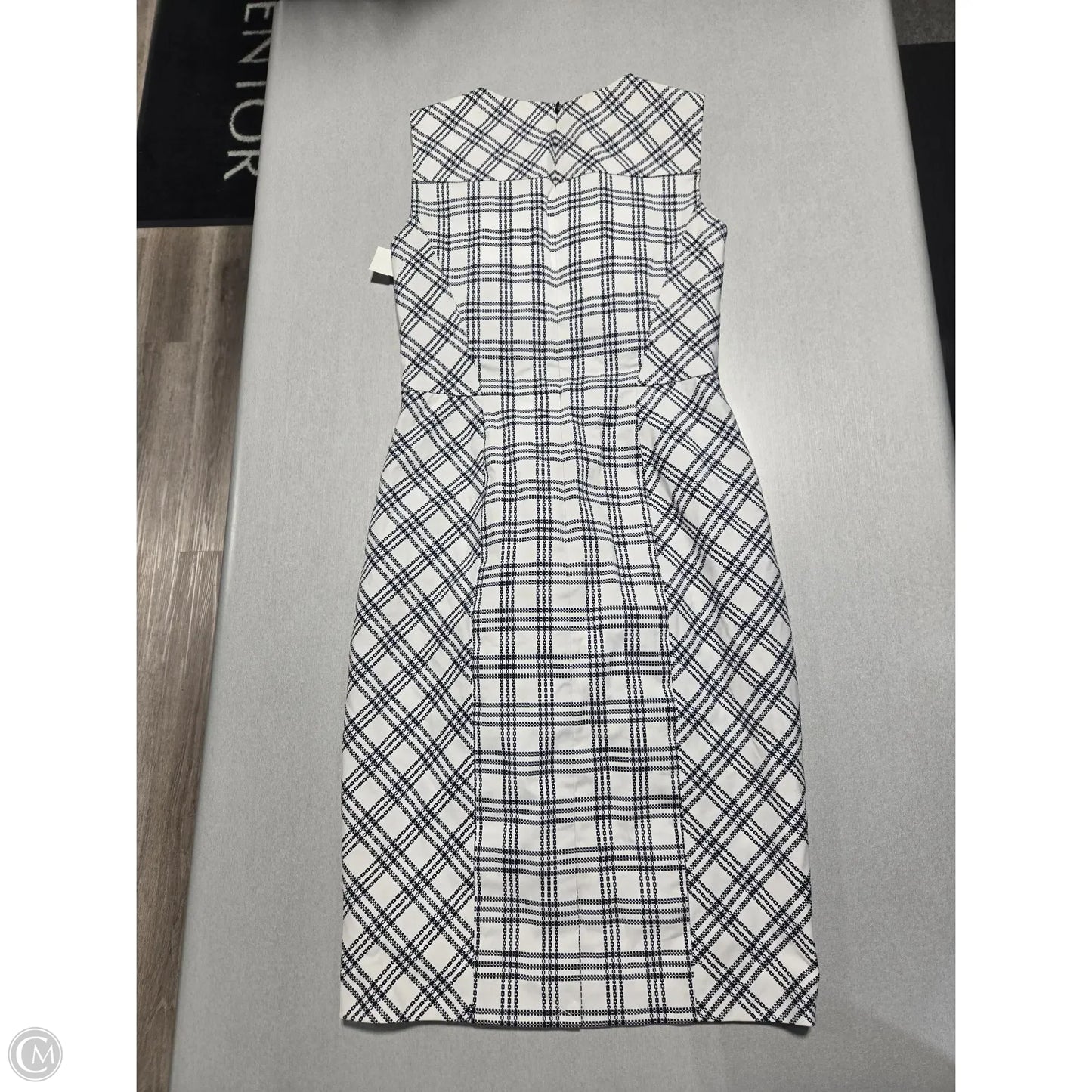 Dress Party Short By Brooks Brothers In Blue & White, Size: Xs