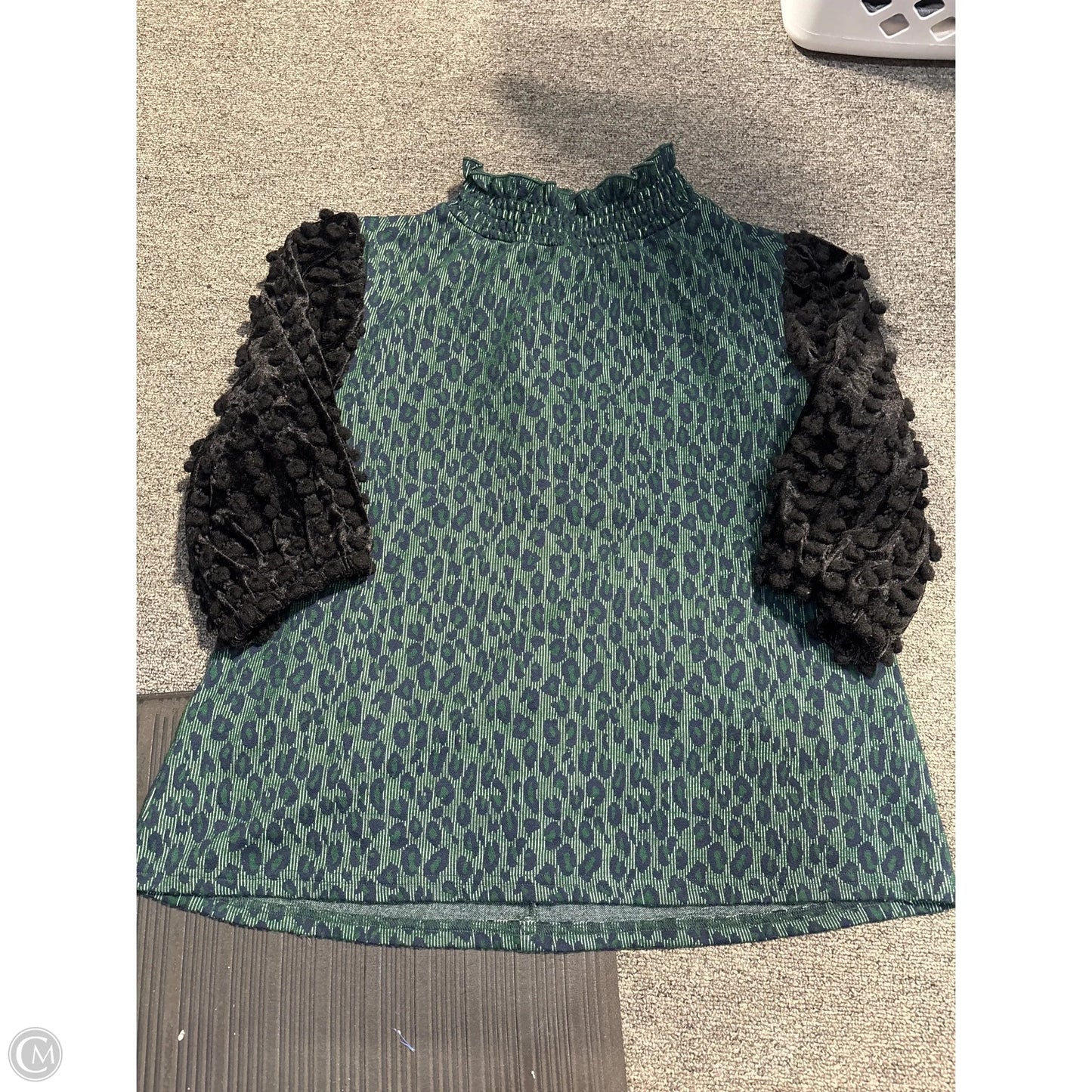 Top Short Sleeve By Voy In Green, Size: L