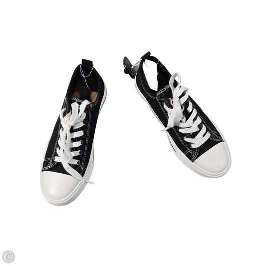 Shoes Flats By Maurices In Black, Size: 8.5