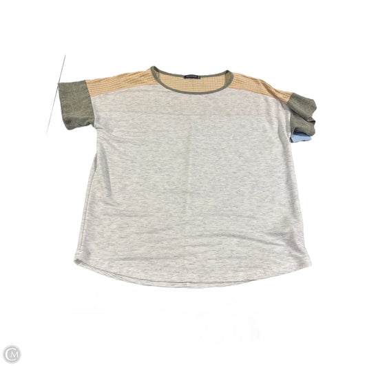 Top Short Sleeve Basic By Staccato In Grey, Size: M