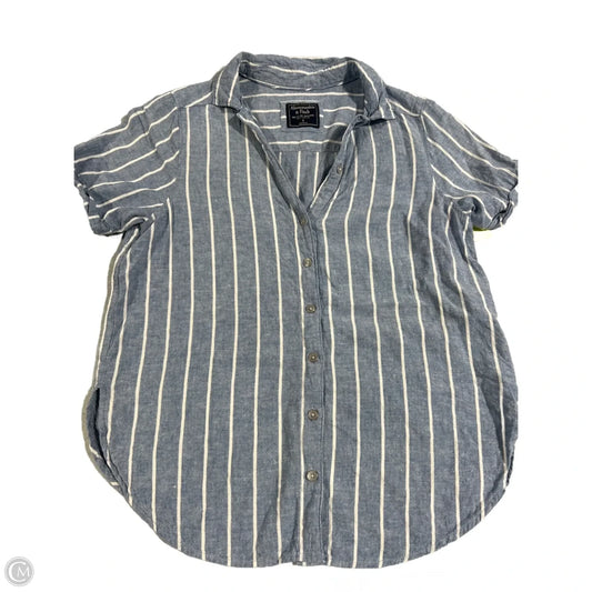 Top Short Sleeve By Abercrombie And Fitch In Blue, Size: S