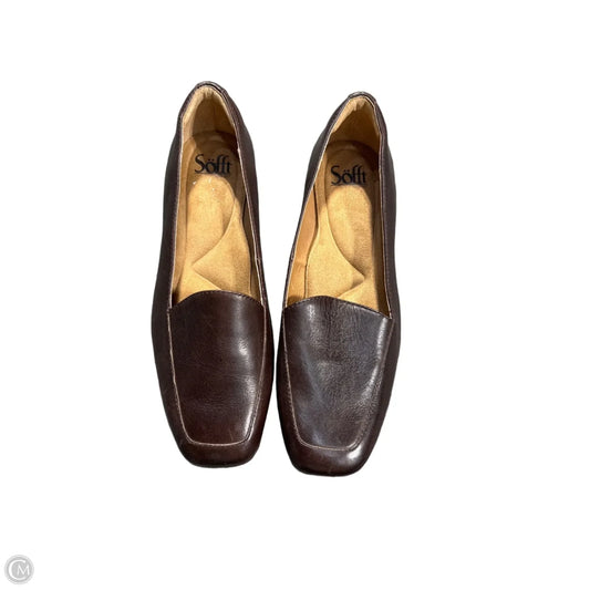 Shoes Flats By Sofft In Brown, Size: 7