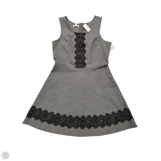 Dress Casual Short By Maurices In Grey, Size: L