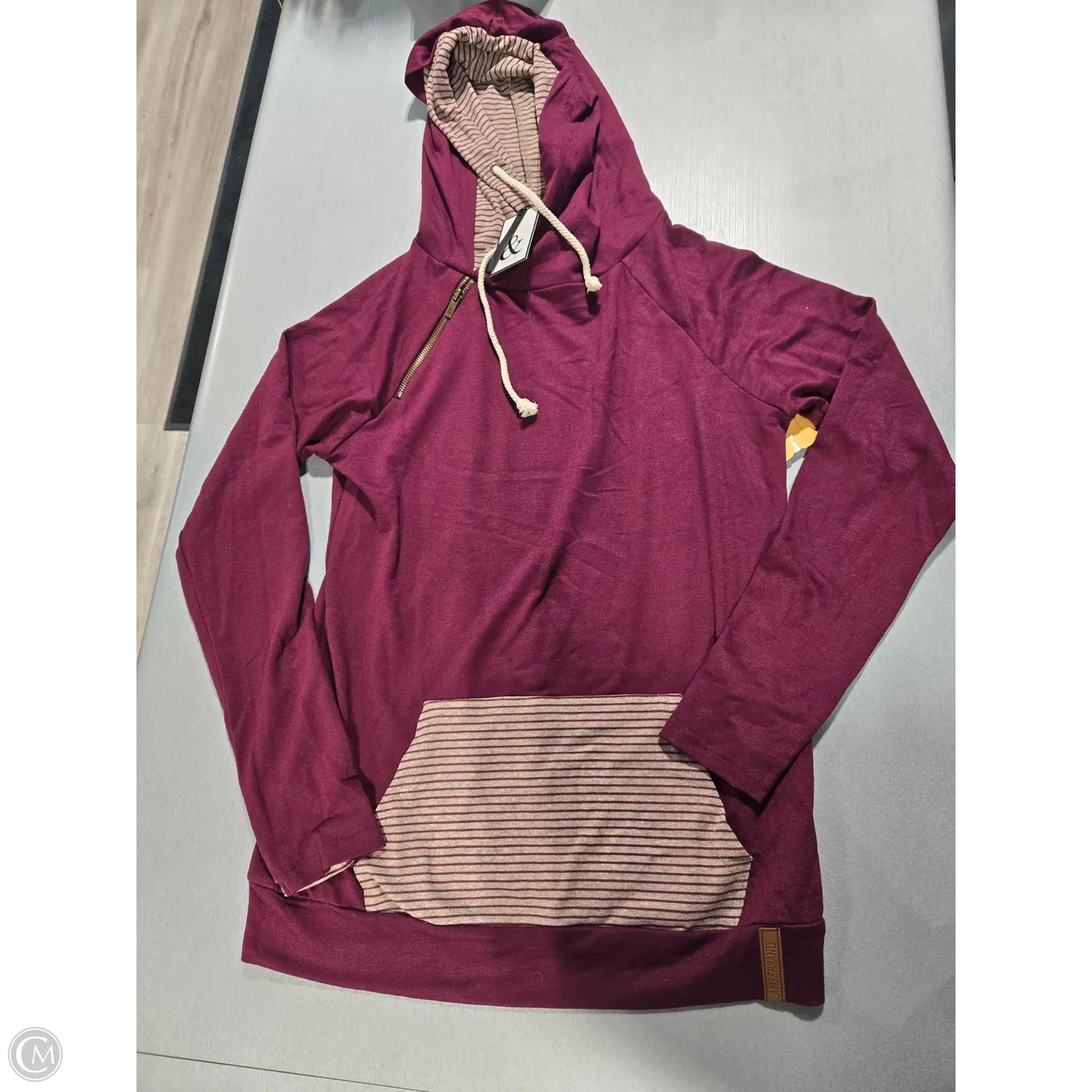 Sweatshirt Hoodie By Cme In Maroon, Size: M