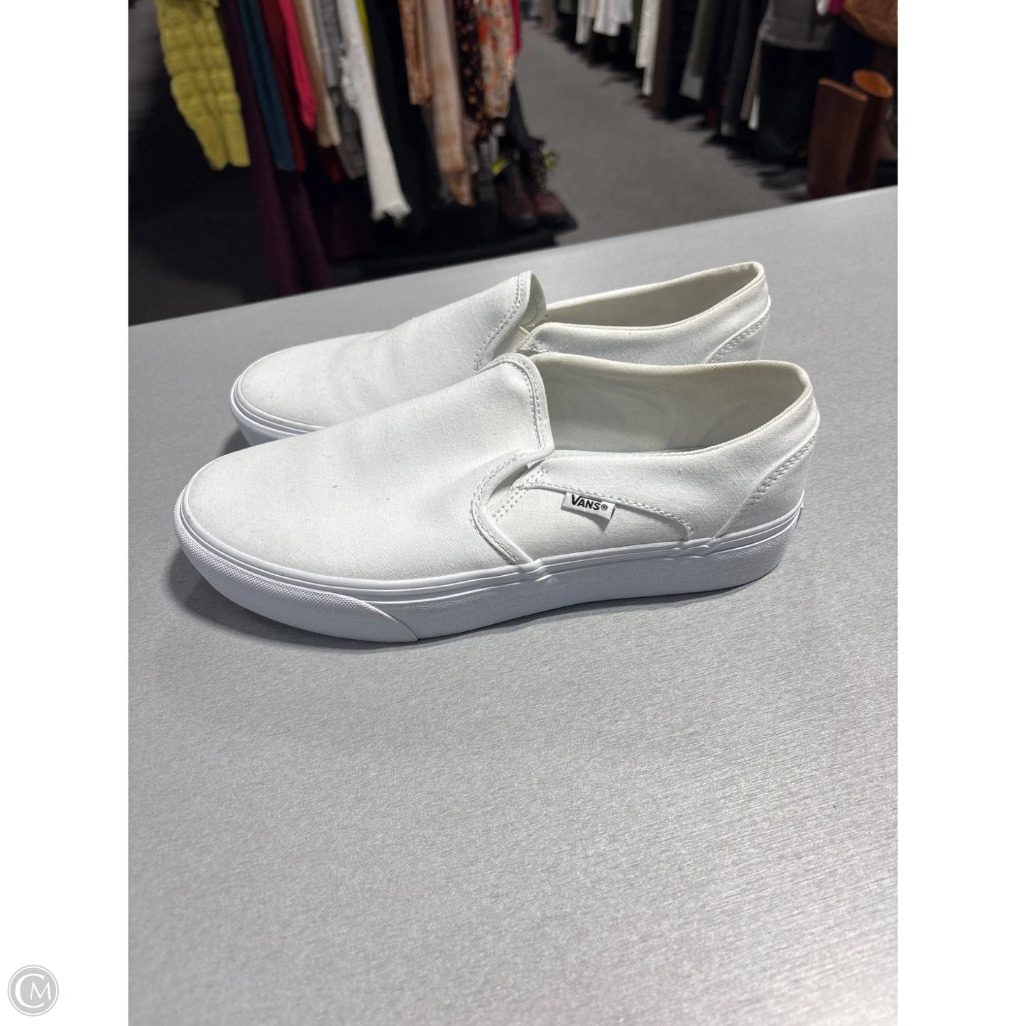 Shoes Flats By Vans In White, Size: 11