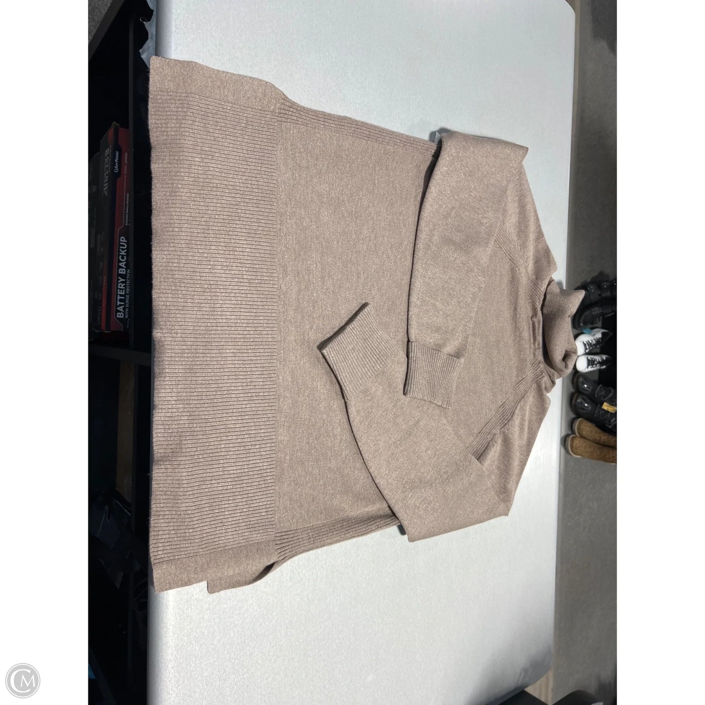 Sweatshirt Collar By Emerald In Brown, Size: L