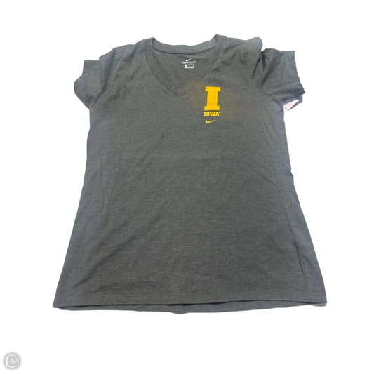 Top Short Sleeve By Nike In Grey, Size: M