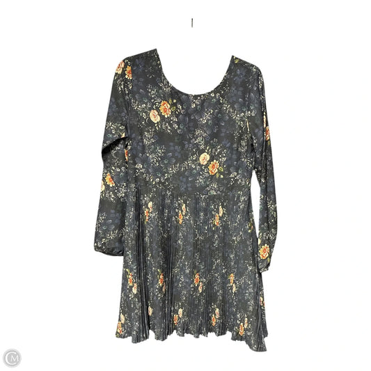 Dress Casual Short By Elle In Navy, Size: L