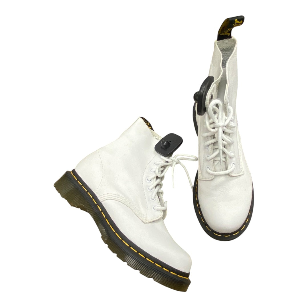 Boots Designer By Dr Martens In White, Size:6