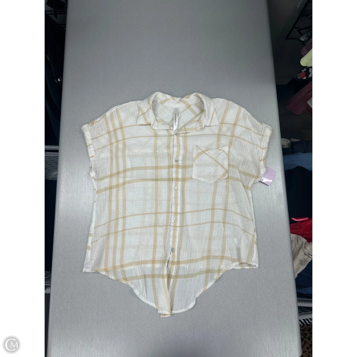Top Short Sleeve By Liverpool In Tan & White, Size: L