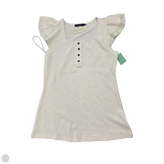 Top Short Sleeve By Doe & Rae In Cream, Size: M