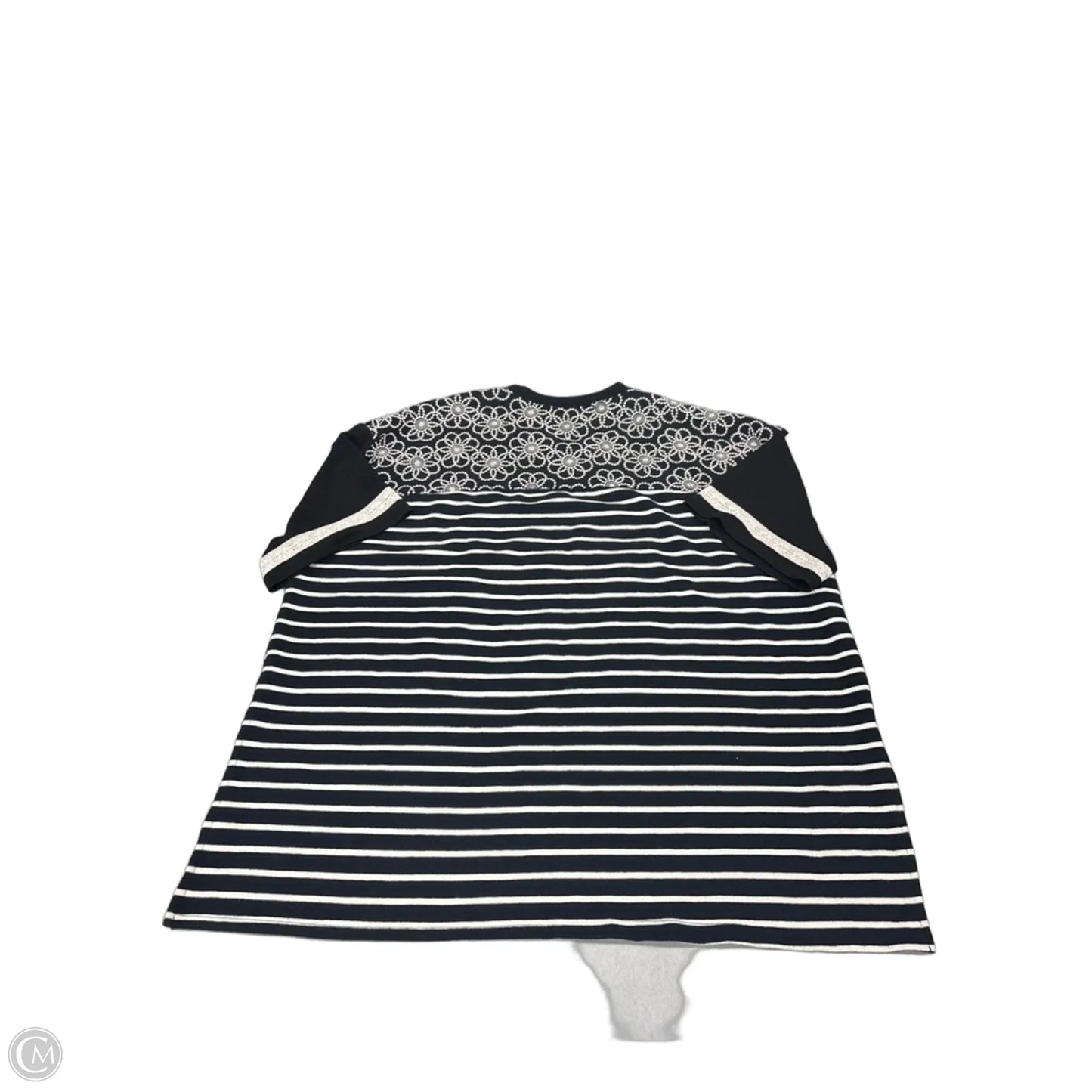 Top Short Sleeve By Davi & Dani In Black, Size: 1x