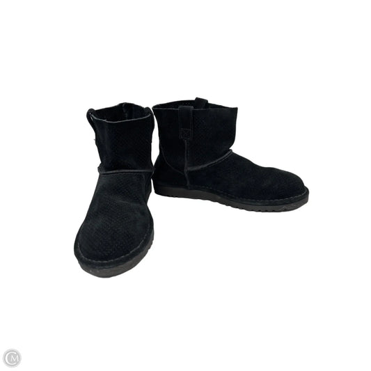 Boots Designer By Ugg In Black, Size: 7