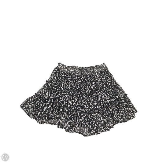 Skirt Mini & Short By Cmf In Black & White, Size: 8
