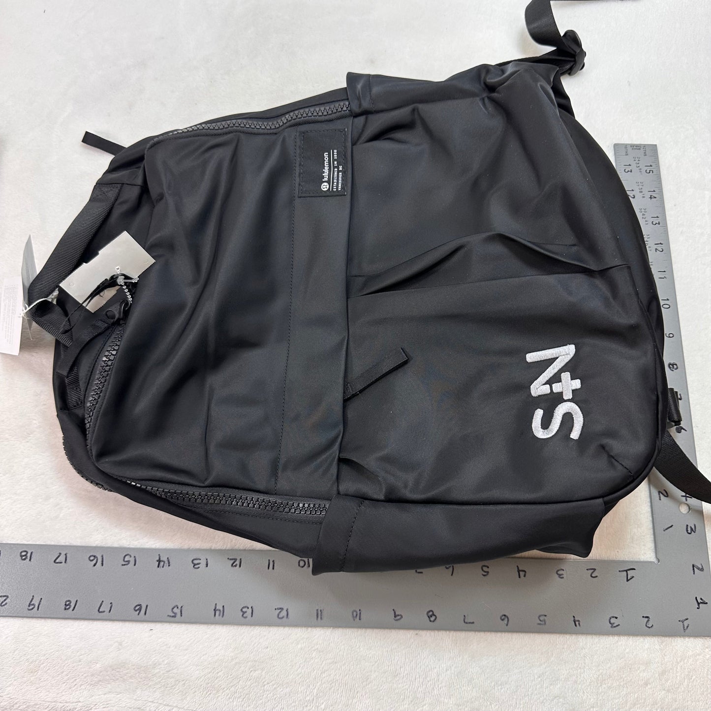 Everyday Backpack 2.0 By Lululemon, Size: Medium