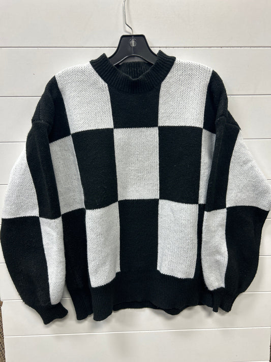 Sweater By Clothes Mentor In Black & White, Size:Xl