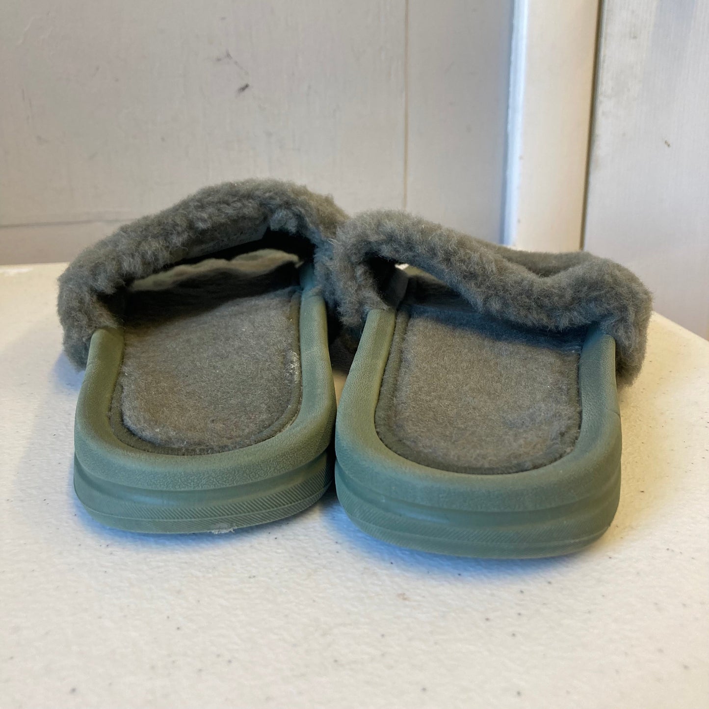 Sandals Designer By Apl In Green, Size:8