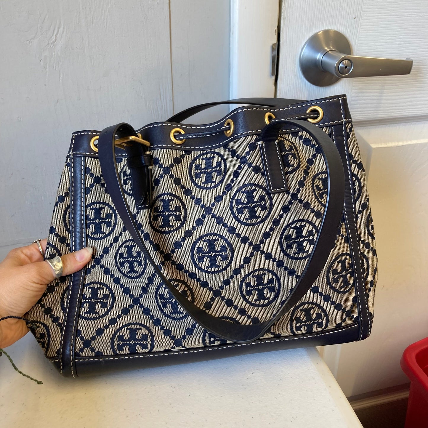 Handbag Designer By Tory Burch In Tan, Size:Medium