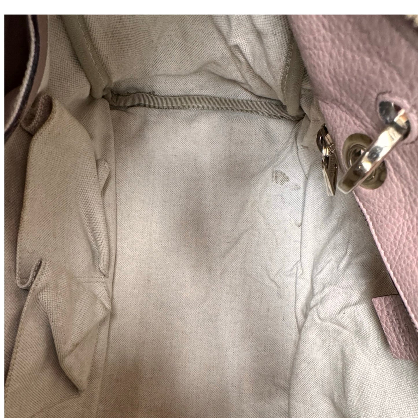 Handbag Luxury Designer By Gucci In Pink, Size:Medium