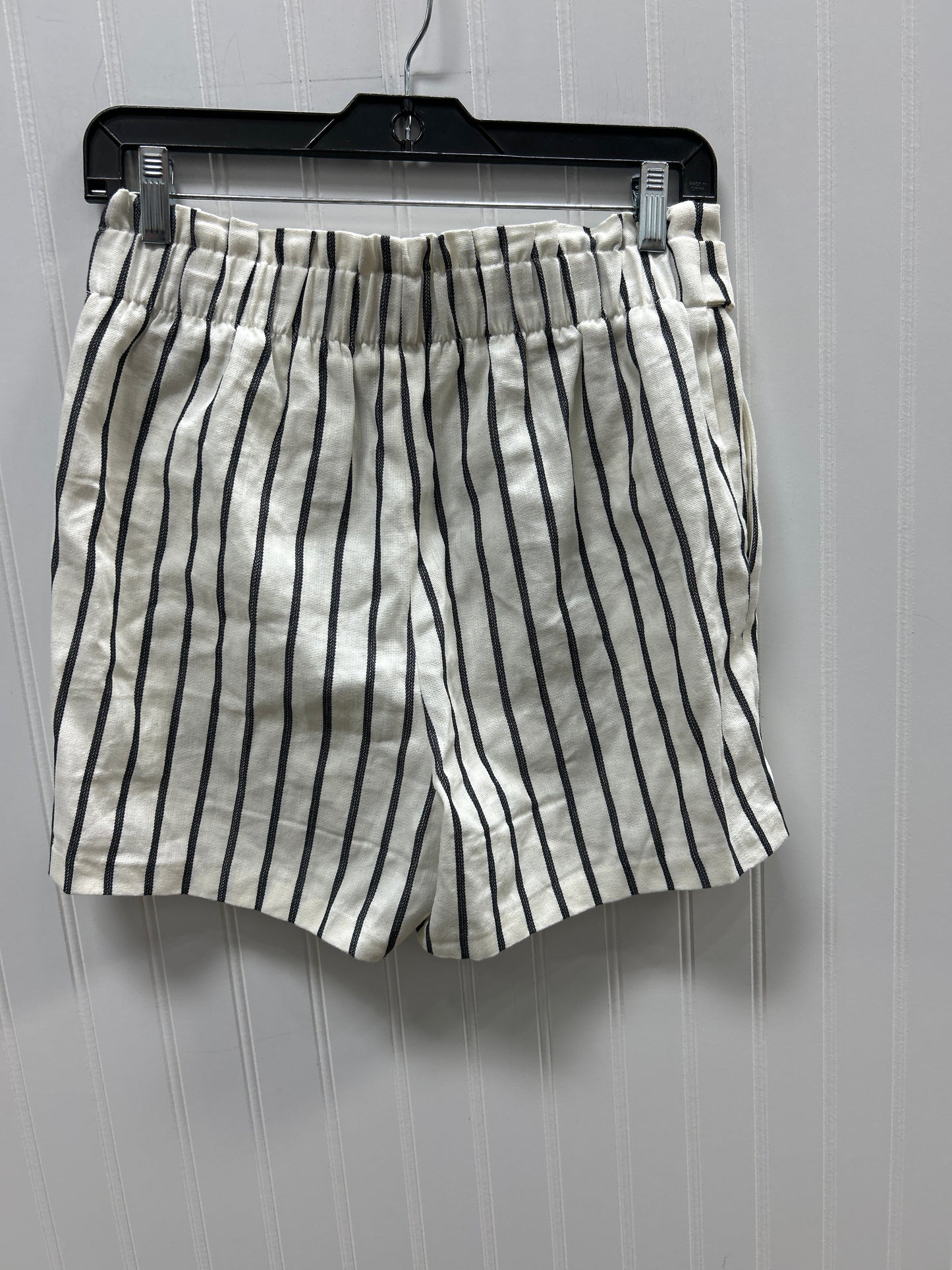 Shorts By Express In Cream, Size:S