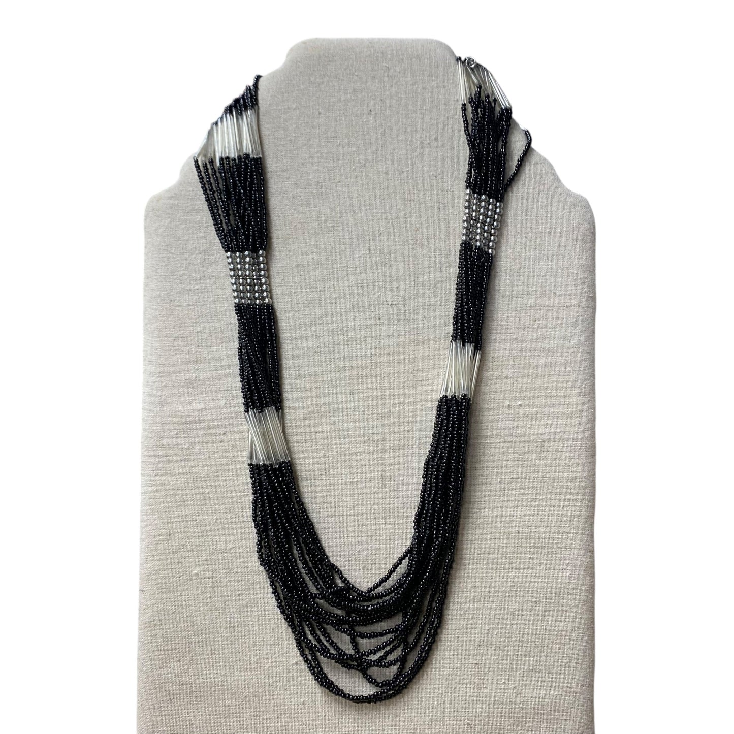 Necklace Other  In Black & White