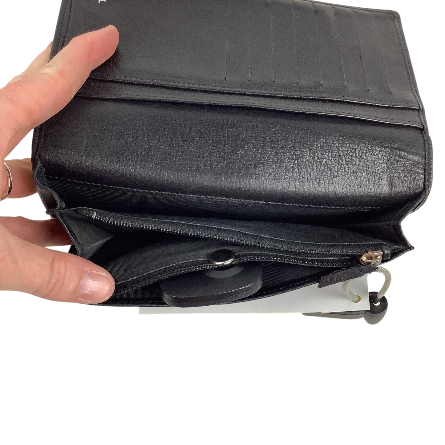 Wallet Luxury Designer By Chanel, Size: Medium