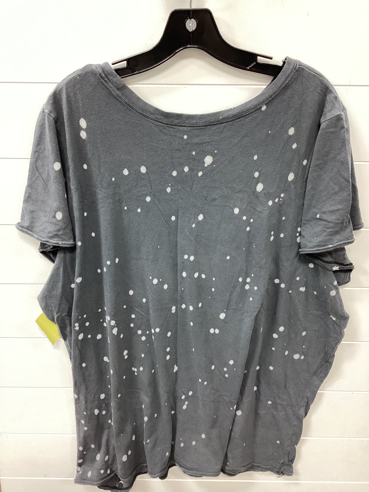 Top Ss By Clothes Mentor In Grey, Size:4X