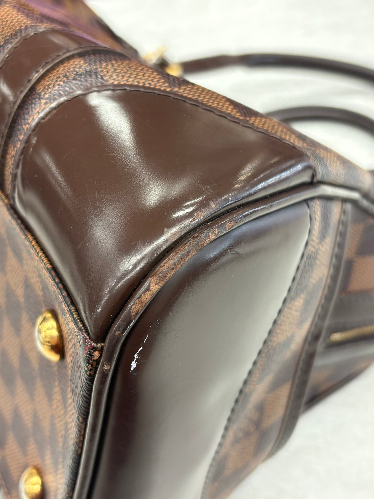 Handbag Luxury Designer By Louis Vuitton, Size: Large