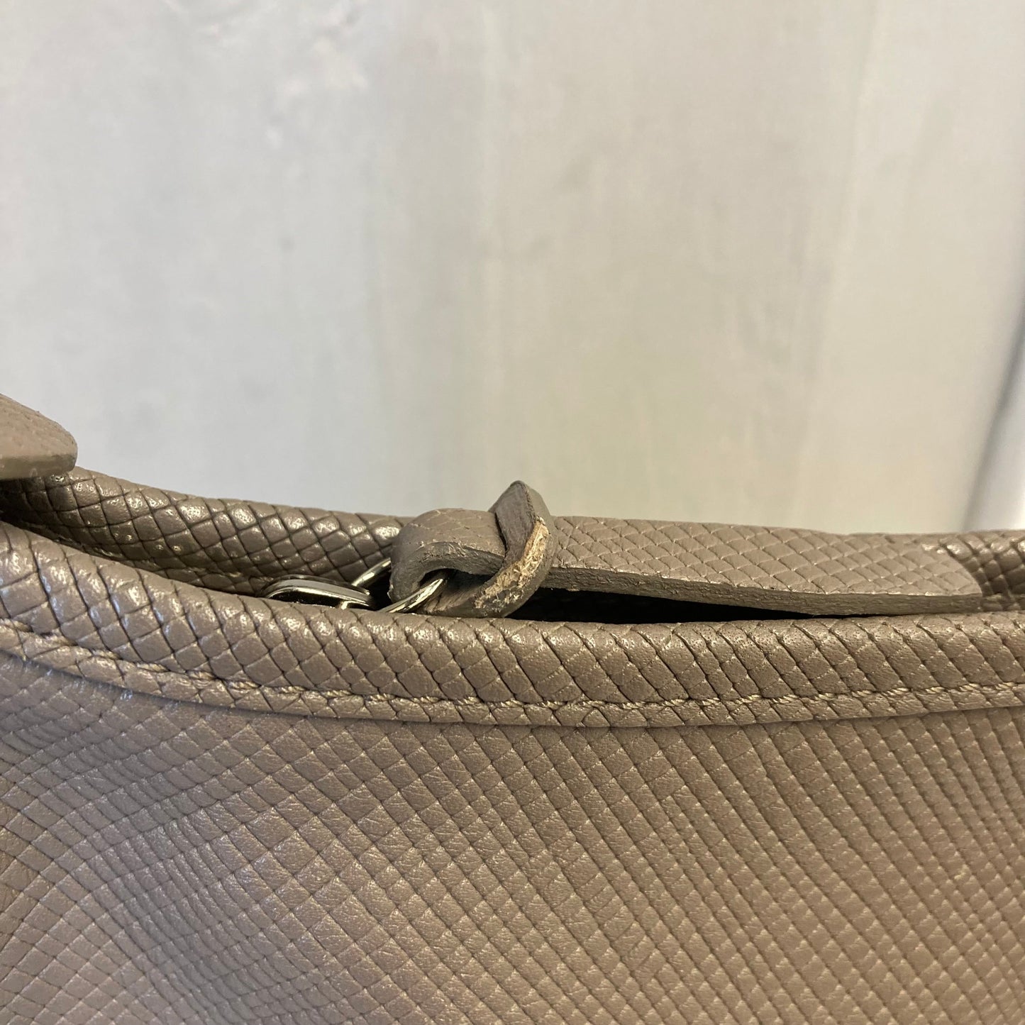 Handbag Designer By Longchamp In Taupe, Size:Medium