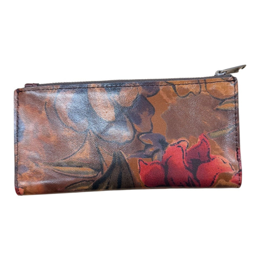 Wallet Designer By Patricia Nash In Floral Print, Size:Medium