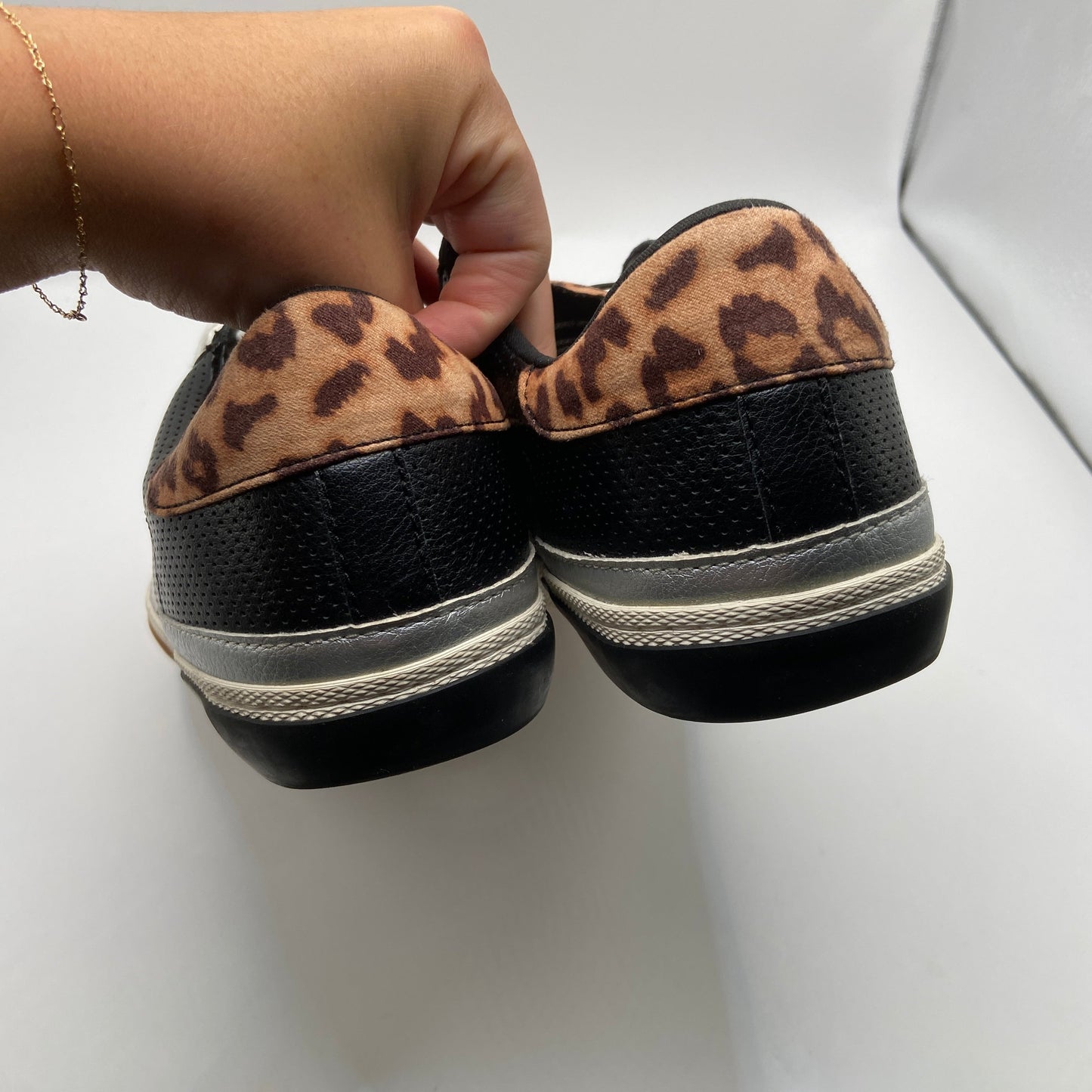 Shoes Sneakers By A New Day In Black, Size: 7