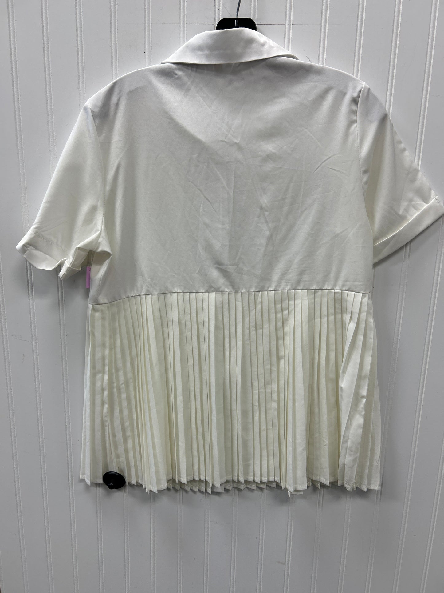 Blouse Ss By Clothes Mentor In White, Size:M