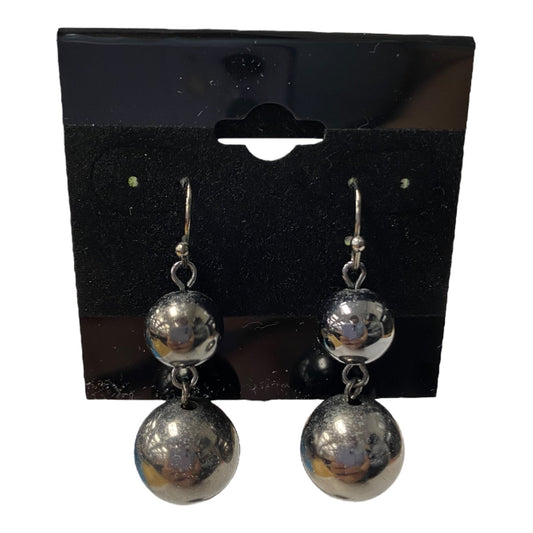 Earrings Dangle/Drop By Cme In Grey