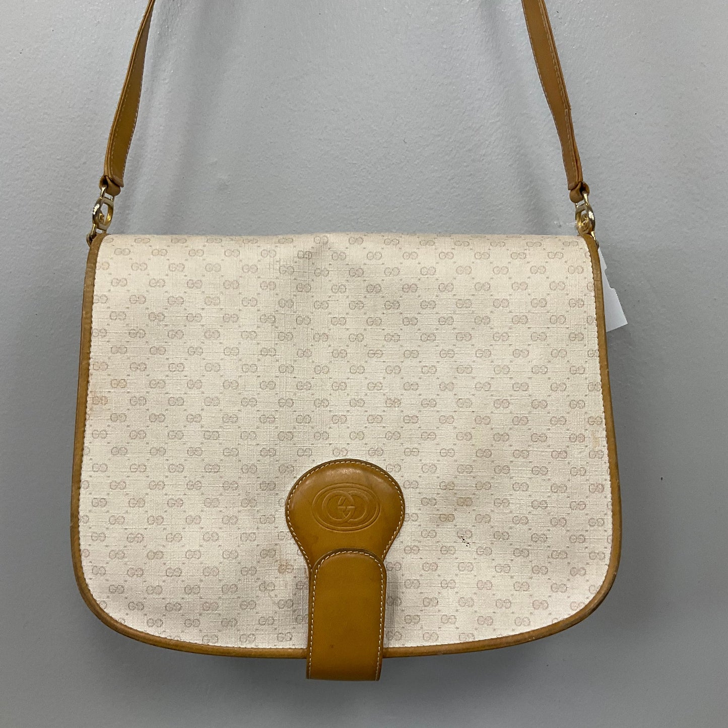 Crossbody Luxury Designer By Gucci In Beige, Size:Medium