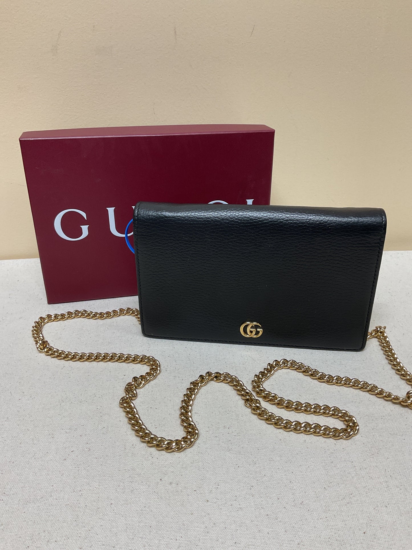 Crossbody Luxury Designer By Gucci In Black & Gold, Size:Small